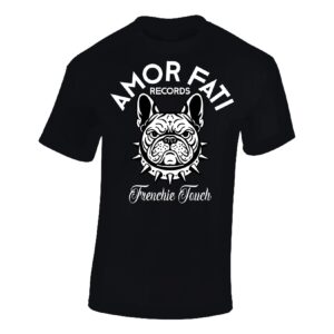 Visuel Amor Fati Records d'un Bulldog français avec l'inscription Frenchie Touch.